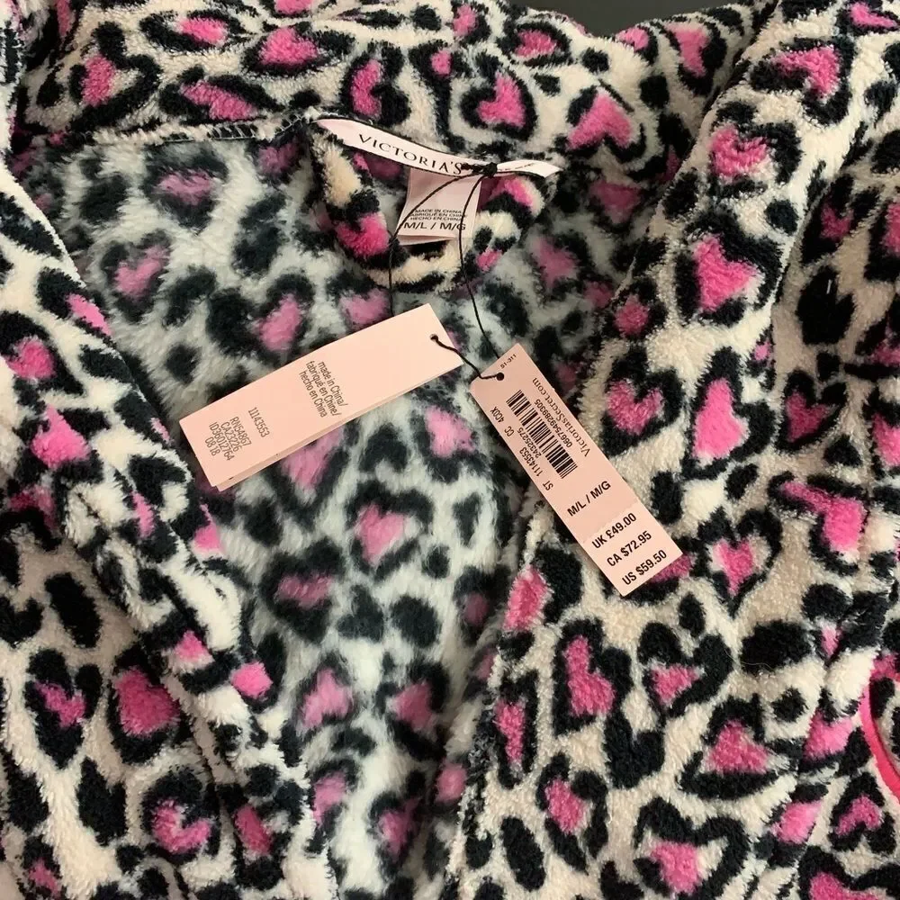 Victoria’s Secret cozy pink heart leopard robe M/L